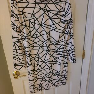 SHEIN Black and White Abstract Long Sleeve Dress